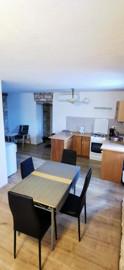 Eti And Mia Holiday Apartments Muntic Exterior photo